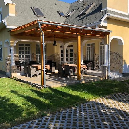 Pacsirta Apartman Ленті Екстер'єр фото
