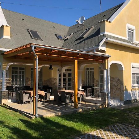 Pacsirta Apartman Ленті Екстер'єр фото