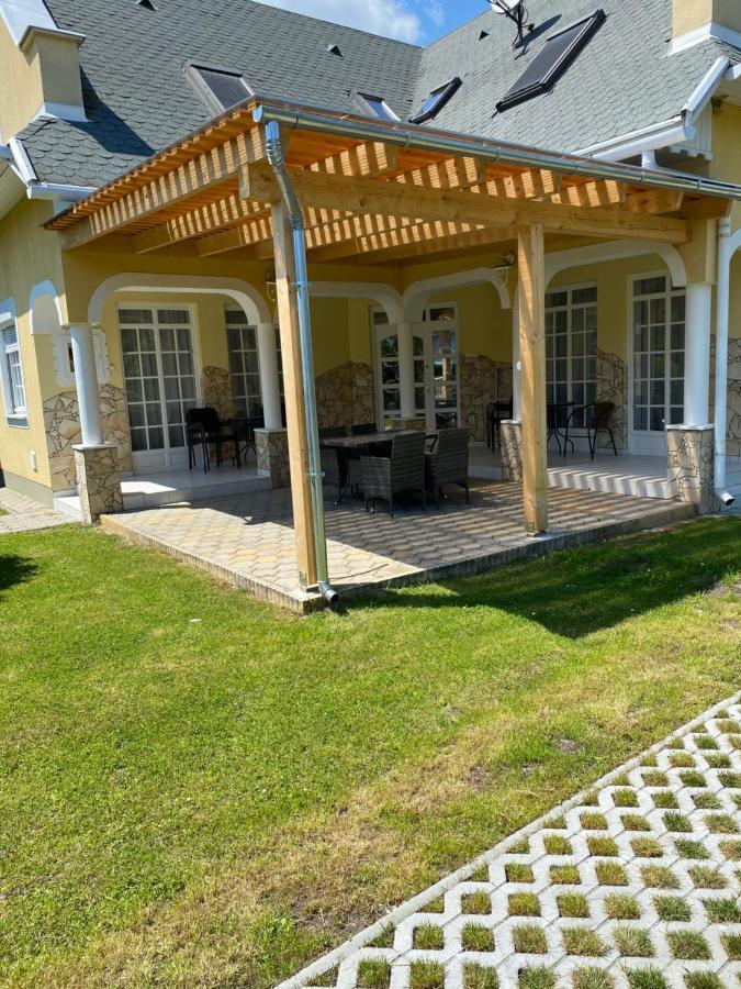 Pacsirta Apartman Ленті Екстер'єр фото