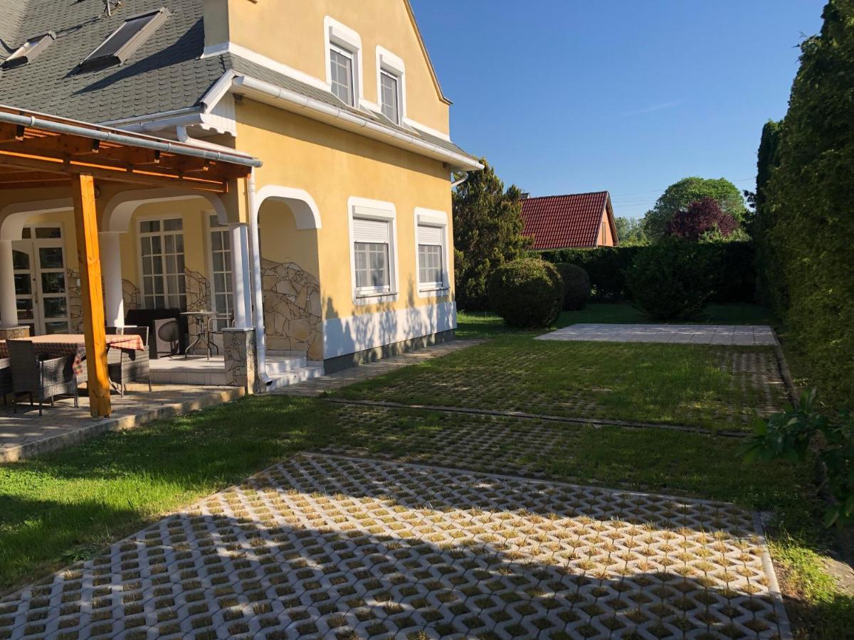 Pacsirta Apartman Ленті Екстер'єр фото