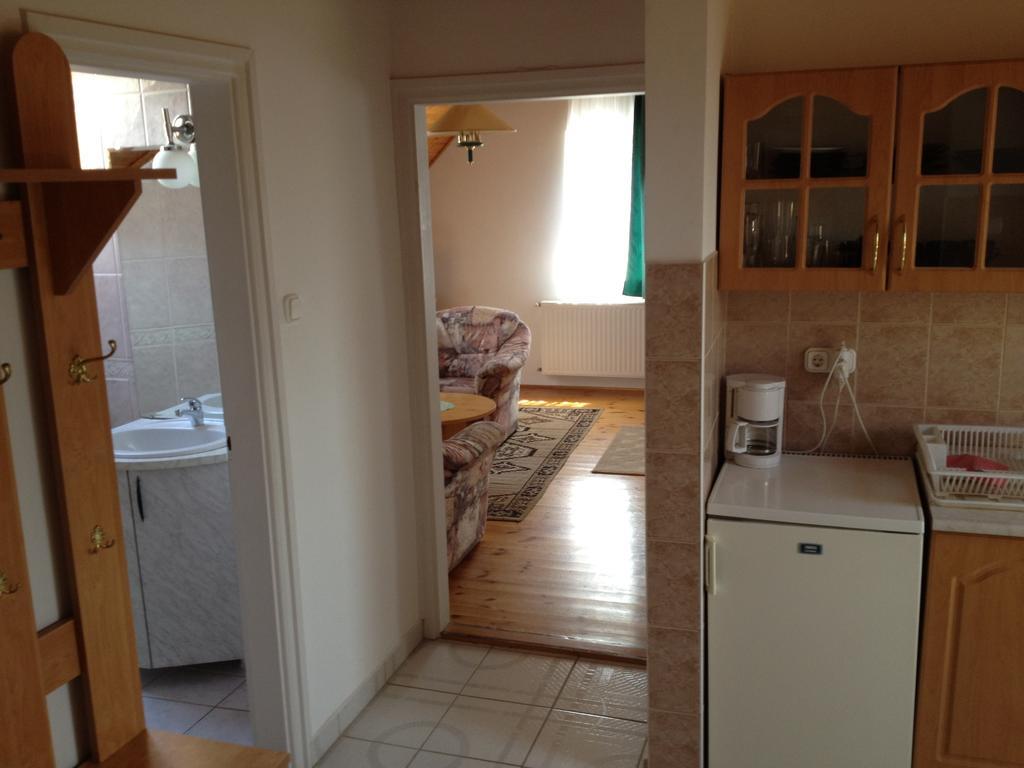 Pacsirta Apartman Ленті Номер фото